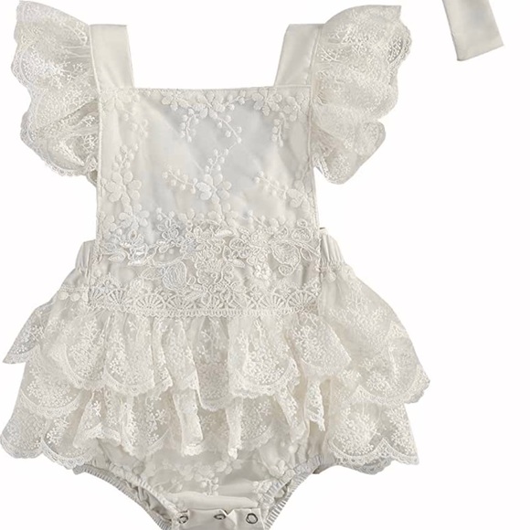 Baby Girl Lace Ruffle Sleeve Backless tie back white Bodysuit— photoshoot romper - Picture 4 of 6